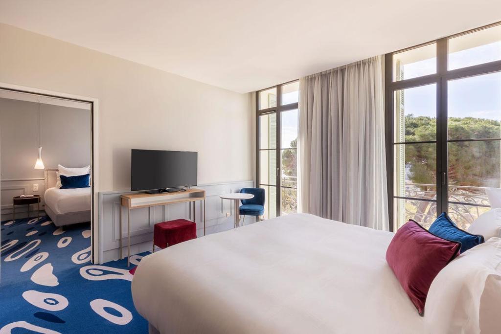 Eden Rose Grand Hotel BW Premier Collection Борм-ле-Мимоза Екстериор снимка